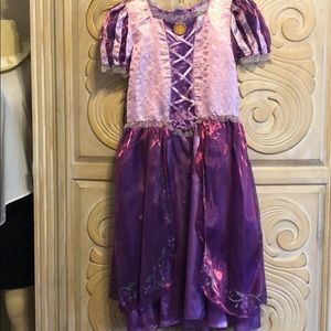 Rapunzel XL kid professionally cleaned costume